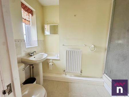 4 bedroom Detached house for sale in Hillbourne Close, Warminster, BA12