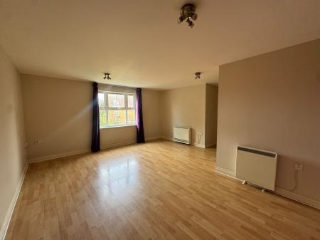2 bedroom Flat for sale in Brabant Way, Westbury, BA13