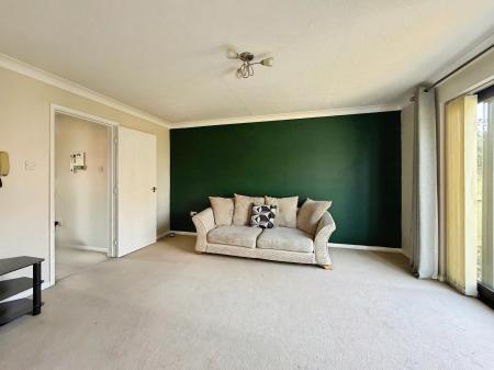 1 bedroom Flat to let in Camellia Drive, Warminster, BA12