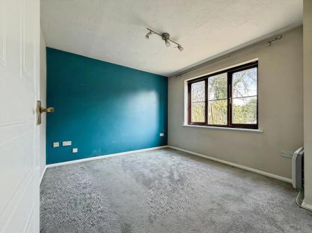 1 bedroom Flat to let in Camellia Drive, Warminster, BA12