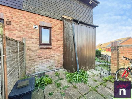 1 bedroom End of terrace house for sale in Danvers Way, Westbury, BA13