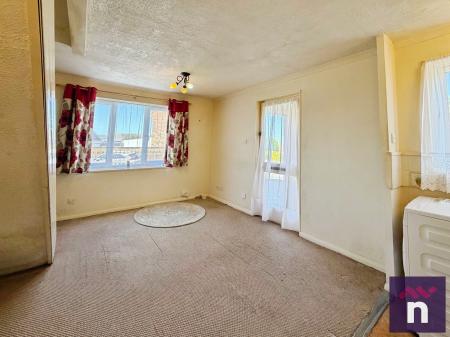 1 bedroom End of terrace house for sale in Danvers Way, Westbury, BA13