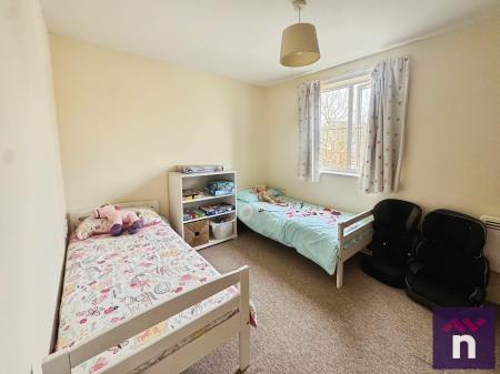 2 bedroom Flat for sale in Tarpan Walk, Westbury, BA13