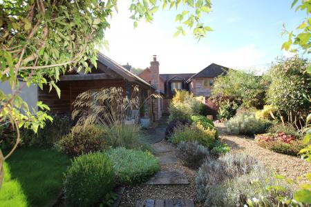 3 bedroom Semi-detached house to let in 16 High Street, Codford, BA12