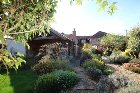 3 bedroom Semi-detached house to let in 16 High Street, Codford, BA12