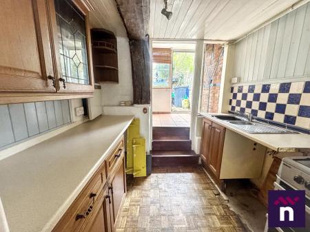2 bedroom Terraced House for sale in Vicarage Street, Warminster, BA12