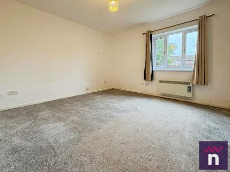 2 bedroom Flat to let in Buttons Yard, Warminster, BA12