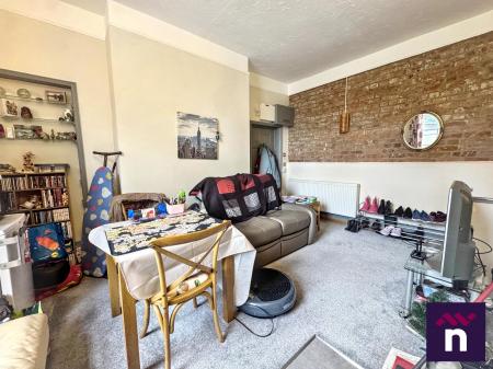 1 bedroom Flat for sale in Weymouth Street, Warminster, BA12