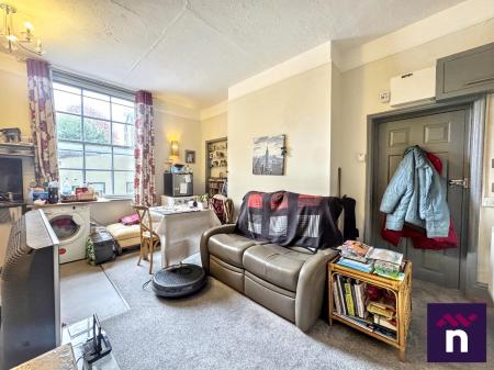 1 bedroom Flat for sale in Weymouth Street, Warminster, BA12