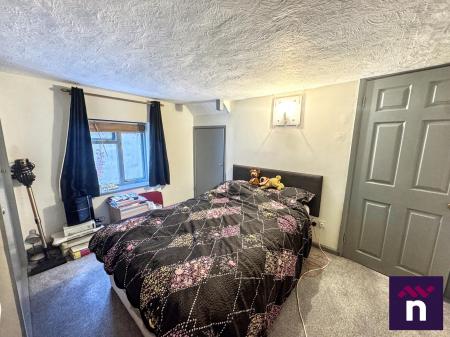 1 bedroom Flat for sale in Weymouth Street, Warminster, BA12