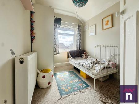 3 bedroom Semi-detached house for sale in East End Avenue, Warminster, BA12