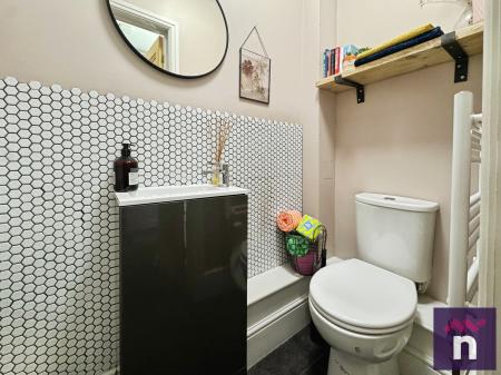 3 bedroom Semi-detached house for sale in East End Avenue, Warminster, BA12