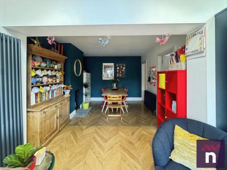 3 bedroom Semi-detached house for sale in East End Avenue, Warminster, BA12
