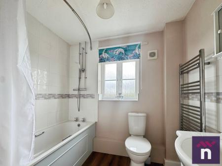 3 bedroom Semi-detached house for sale in The Heathlands, Warminster, BA12