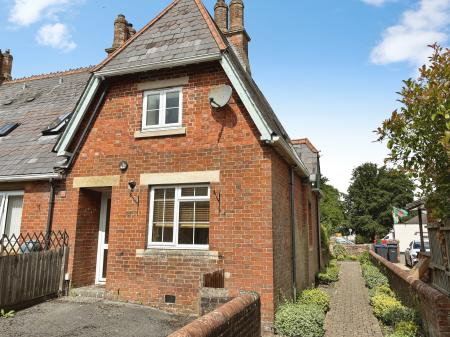2 bedroom Terraced House for sale in Portway, Warminster, BA12