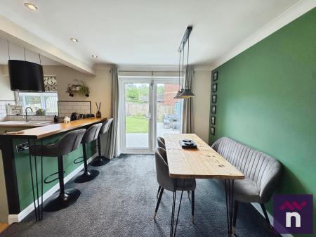 4 bedroom Detached house for sale in Hillbourne Close, Warminster, BA12