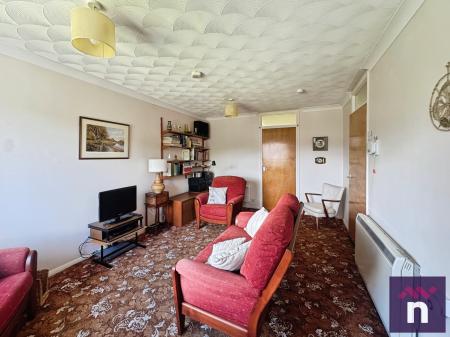 2 bedroom Bungalow for sale in Flers Court, Warminster, BA12