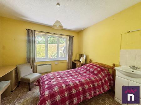 2 bedroom Bungalow for sale in Flers Court, Warminster, BA12