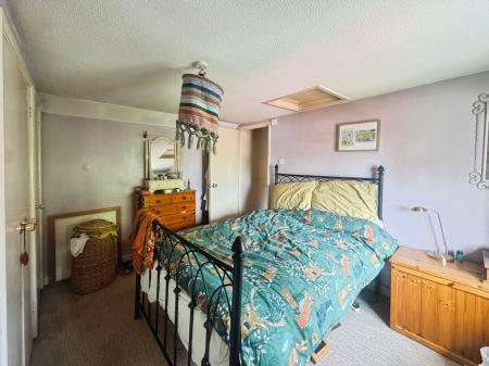 2 bedroom Terraced House for sale in East Street, Warminster, BA12