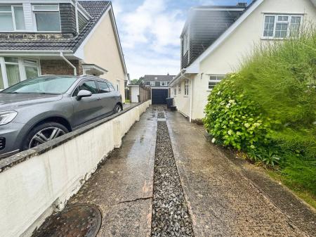 3 bedroom Detached house for sale in St Andrews Road, Warminster, BA12