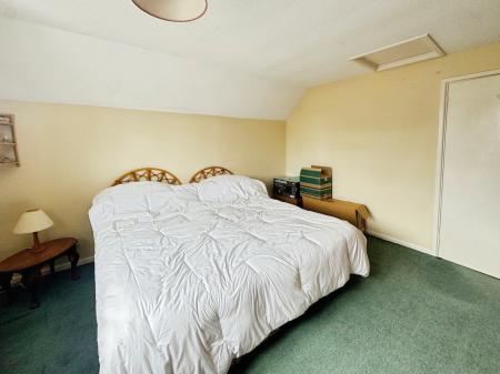 3 bedroom Detached house for sale in St Andrews Road, Warminster, BA12