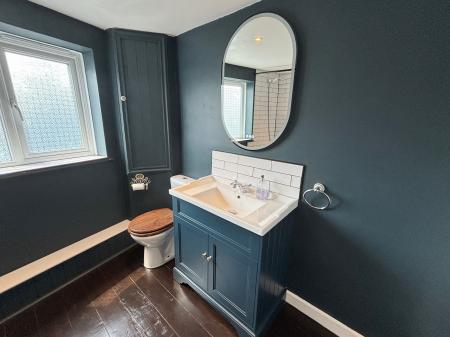 2 bedroom Cottage to let in High Street, Sutton Veny, BA12