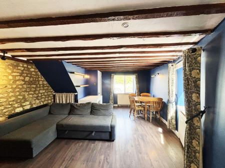 2 bedroom Cottage to let in High Street, Sutton Veny, BA12