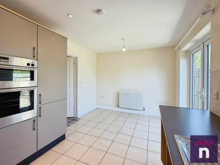 3 bedroom Terraced House to let in The Brambles, Trowbridge, BA14