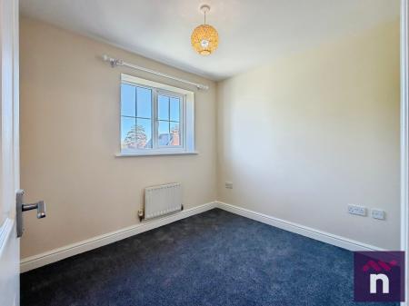 3 bedroom Terraced House to let in The Brambles, Trowbridge, BA14