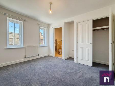3 bedroom Terraced House to let in The Brambles, Trowbridge, BA14