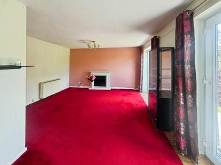 3 bedroom Detached house for sale in Damask Way, Warminster, BA12