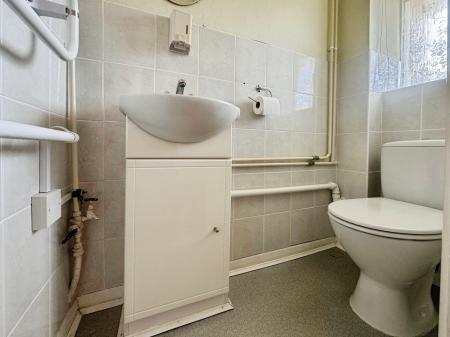 3 bedroom Detached house for sale in Damask Way, Warminster, BA12
