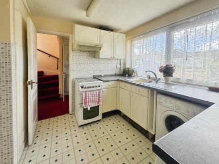 3 bedroom Detached house for sale in Damask Way, Warminster, BA12