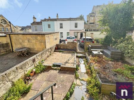 1 bedroom Flat to let in Cleveland Place West, Bath, BA1