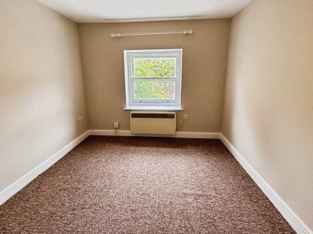1 bedroom Flat for sale in Silver Street, Warminster, BA12
