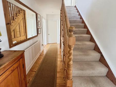 3 bedroom Terraced House for sale in Woodcock Road, Warminster, BA12