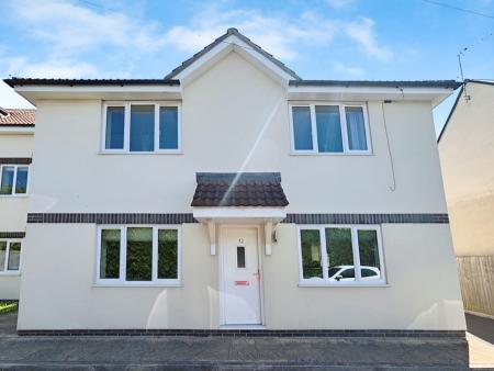 2 bedroom Flat to let in 36 Imber Road, Warminster, BA12