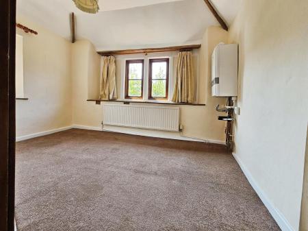 2 bedroom Detached house to let in Lowbourne, Melksham, SN12