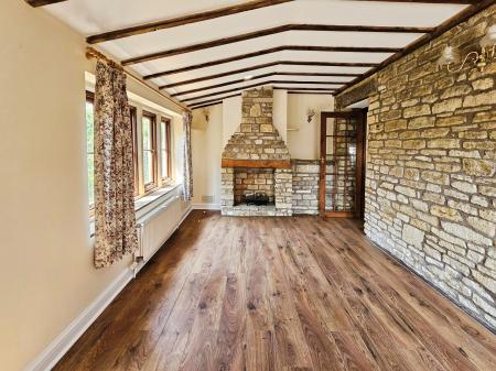 2 bedroom Detached house to let in Lowbourne, Melksham, SN12
