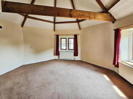 2 bedroom Detached house to let in Lowbourne, Melksham, SN12