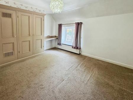 2 bedroom Flat for sale in Portway, Warminster, BA12