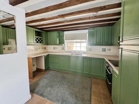 2 bedroom Flat for sale in Portway, Warminster, BA12