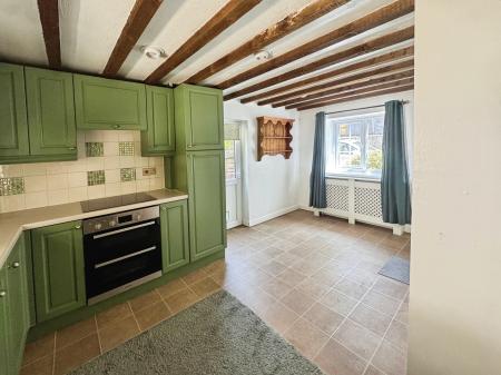 2 bedroom Flat for sale in Portway, Warminster, BA12