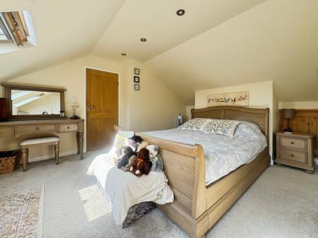 3 bedroom Semi-detached house for sale in Willow Crescent, Warminster, BA12