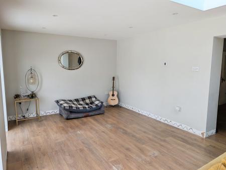 4 bedroom Detached house for sale in Prestbury Drive, Warminster, BA12