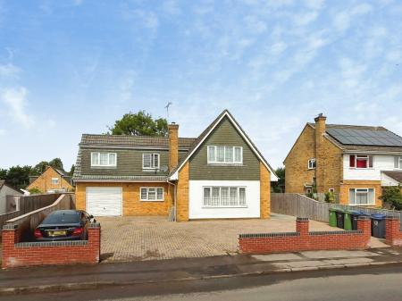 Prestbury Drive, Warminster, BA12