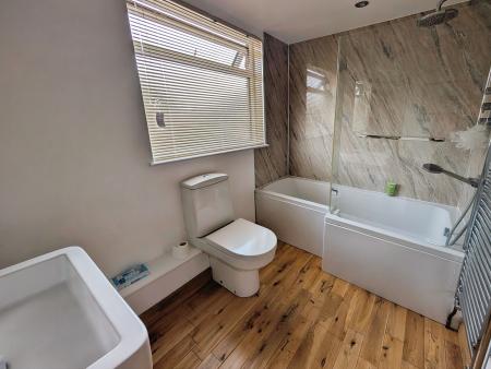 4 bedroom Detached house for sale in Prestbury Drive, Warminster, BA12