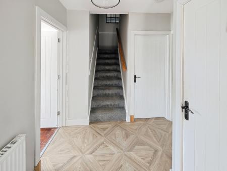 4 bedroom Detached house for sale in Prestbury Drive, Warminster, BA12