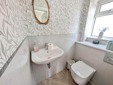 4 bedroom Detached house for sale in Prestbury Drive, Warminster, BA12