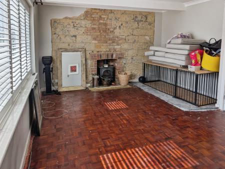 4 bedroom Detached house for sale in Prestbury Drive, Warminster, BA12
